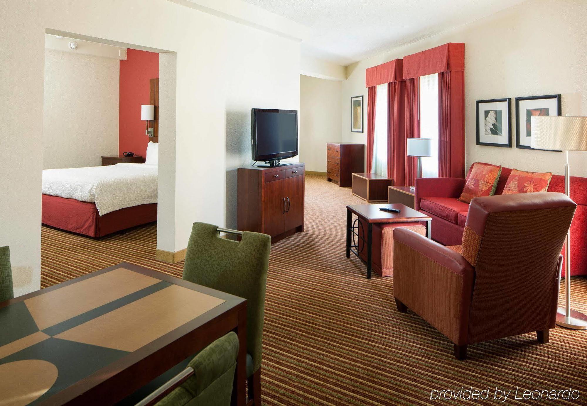 Sonesta Simply Suites Memphis East Poplar Pike Exteriér fotografie